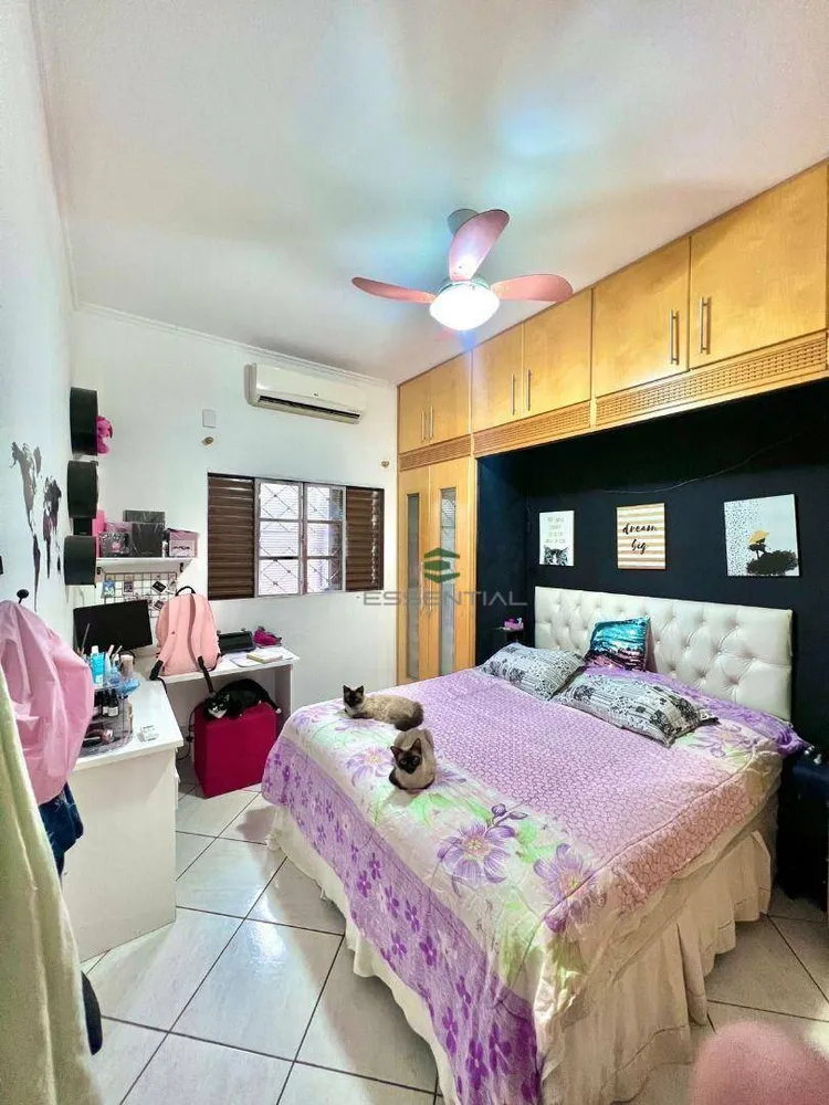 Casa, 3 quartos, 220 m² - Foto 16