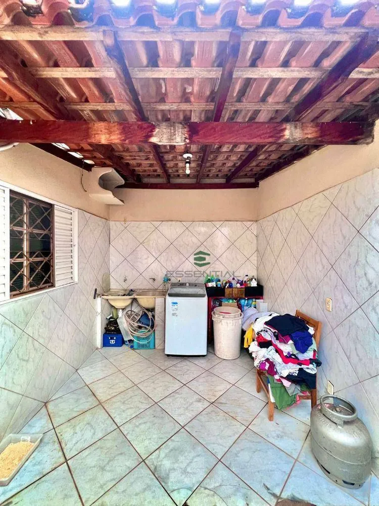 Casa, 3 quartos, 220 m² - Foto 1