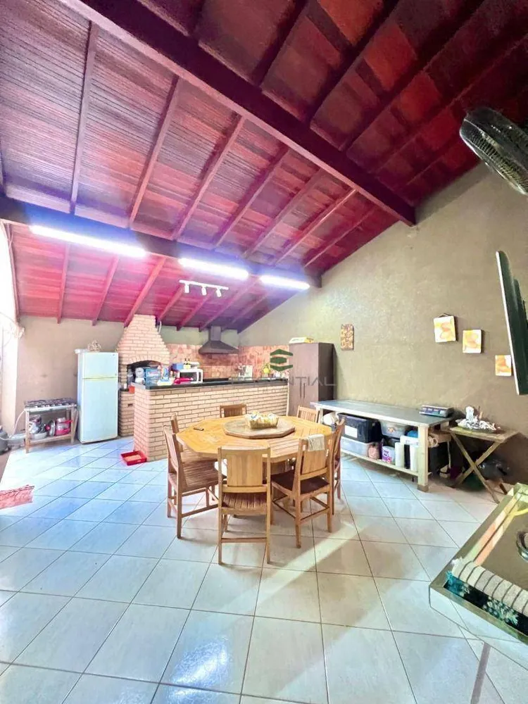 Casa, 3 quartos, 220 m² - Foto 9