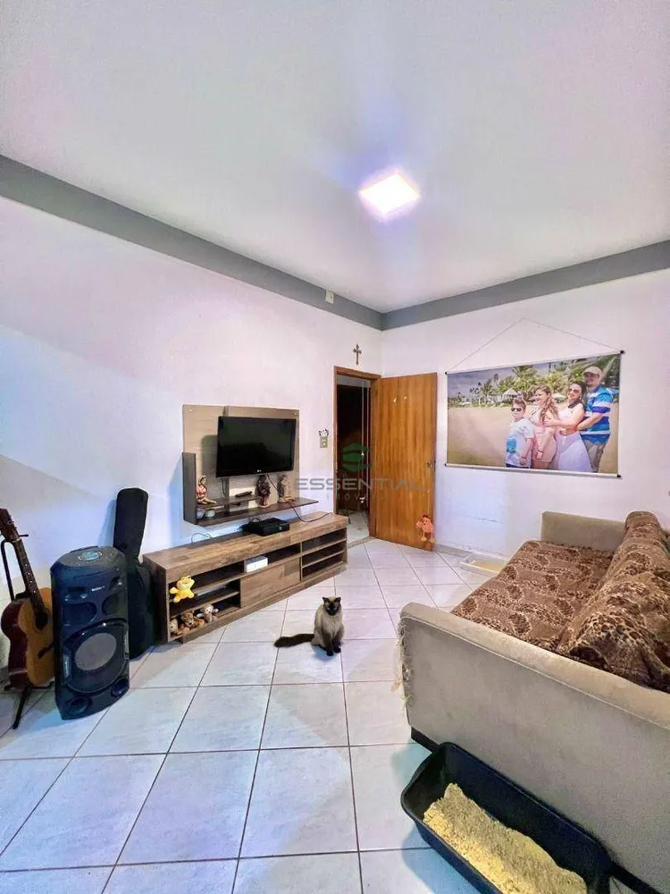 Casa, 3 quartos, 220 m² - Foto 3