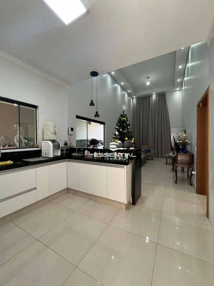 Casa, 4 quartos, 200 m² - Foto 3