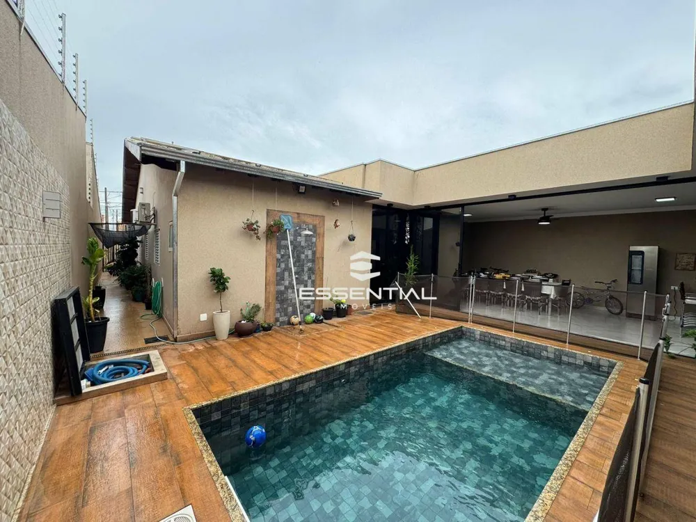 Casa, 3 quartos, 280 m² - Foto 1