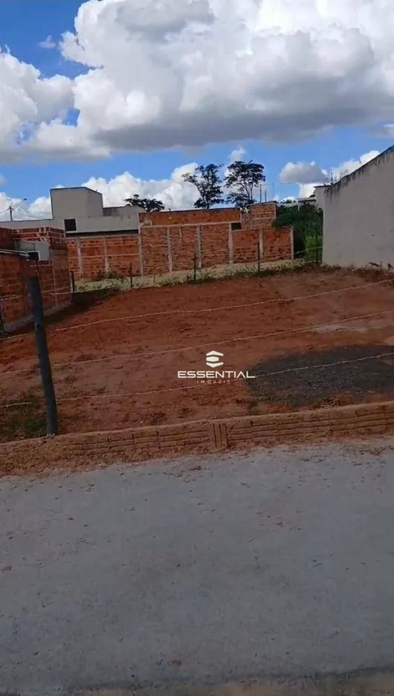 Loteamento e Condomínio, 300 m² - Foto 1