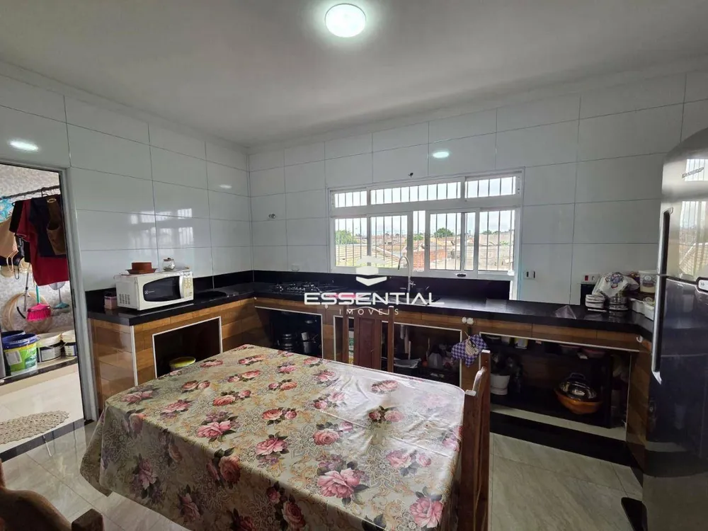 Sobrado, 3 quartos, 268 m² - Foto 2