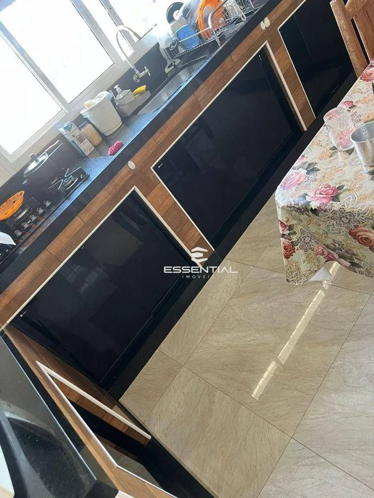 Sobrado, 3 quartos, 268 m² - Foto 3