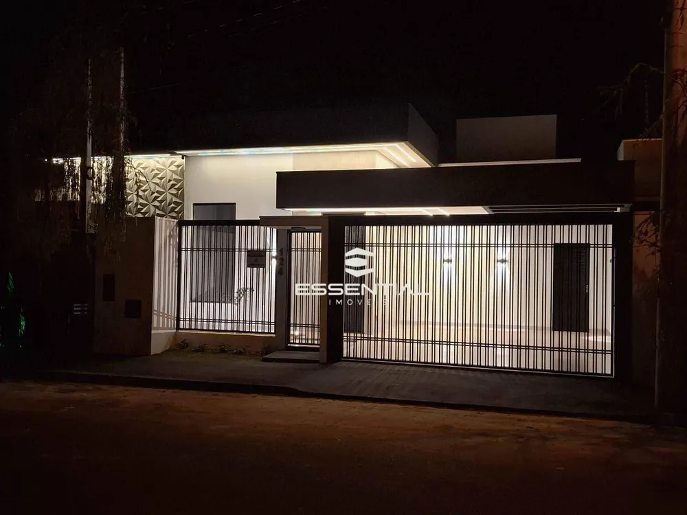 Casa, 3 quartos, 114 m² - Foto 1