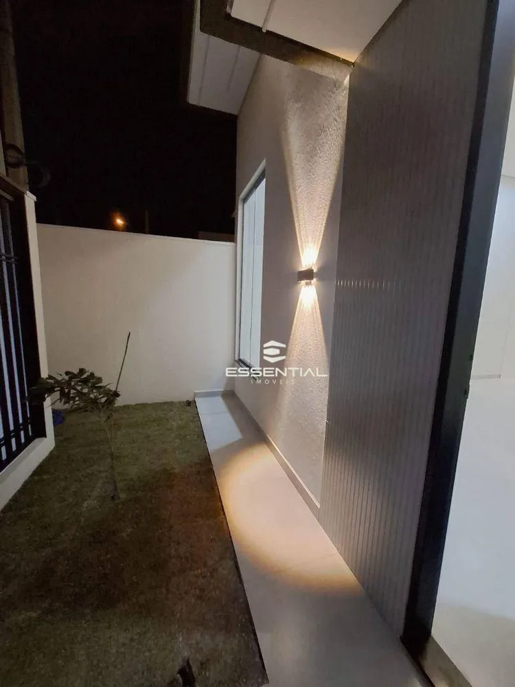 Casa, 3 quartos, 114 m² - Foto 2