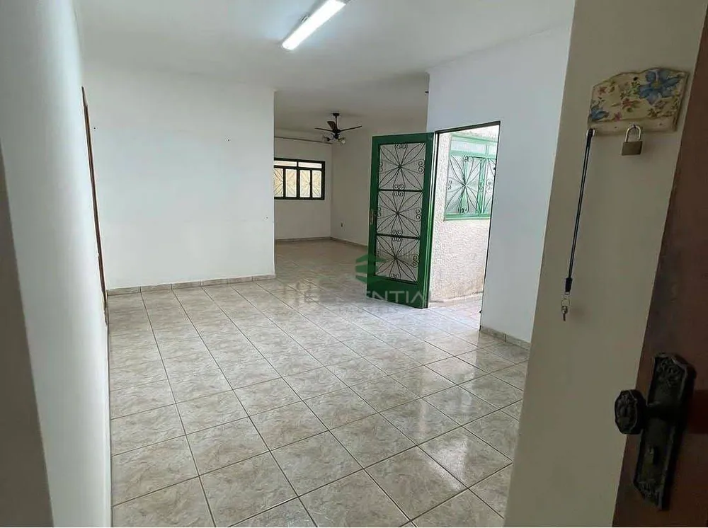 Casa, 3 quartos, 360 m² - Foto 3
