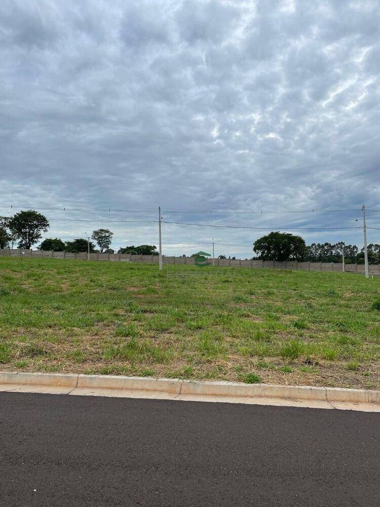 Loteamento e Condomínio, 300 m² - Foto 1