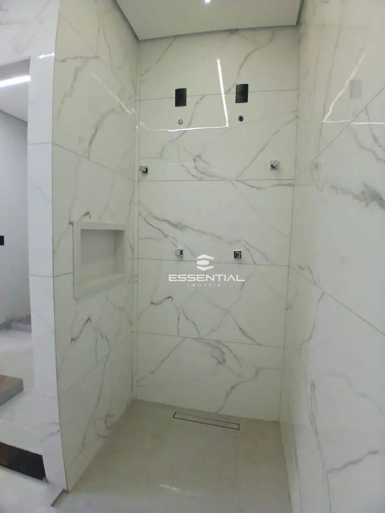 Casa, 3 quartos, 136 m² - Foto 1