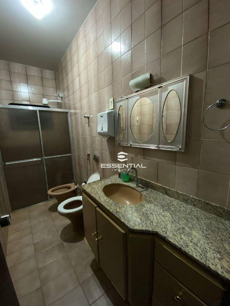 Casa, 4 quartos, 240 m² - Foto 3