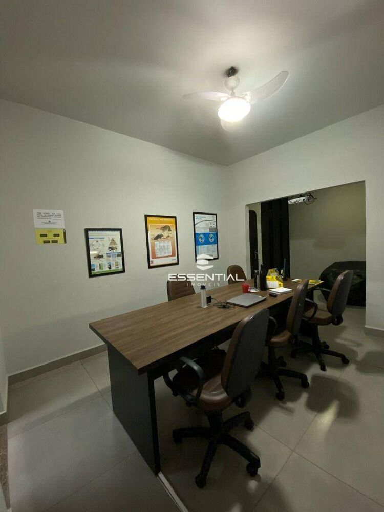 Casa, 4 quartos, 240 m² - Foto 10