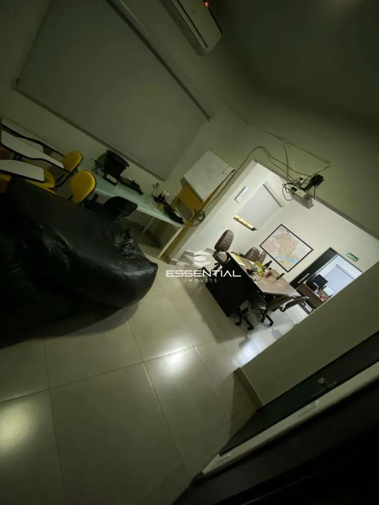 Casa, 4 quartos, 240 m² - Foto 18