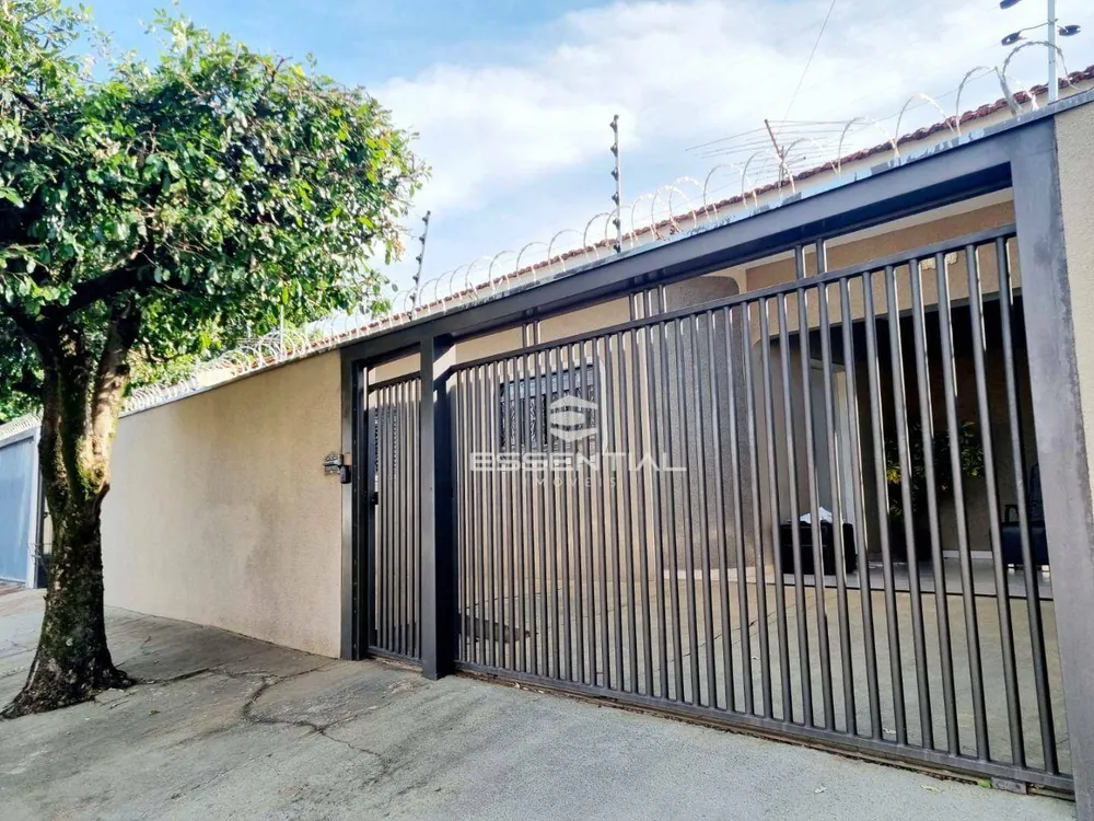 Casa, 3 quartos, 165 m² - Foto 1