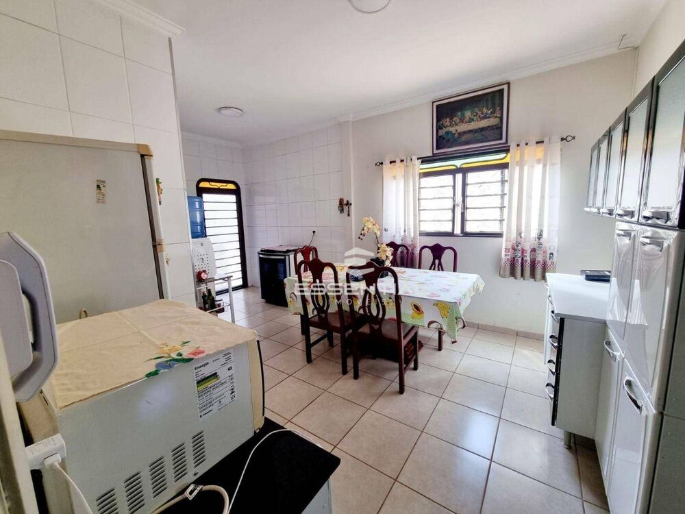 Casa à venda com 3 quartos, 165m² - Foto 3