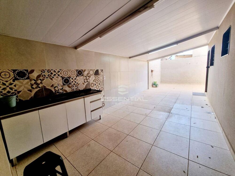 Casa à venda com 3 quartos, 165m² - Foto 8