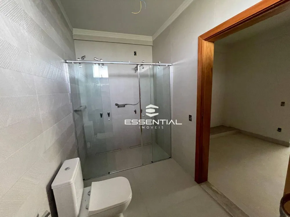 Sobrado, 3 quartos, 240 m² - Foto 1