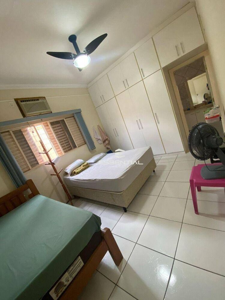 Casa, 3 quartos, 149 m² - Foto 2