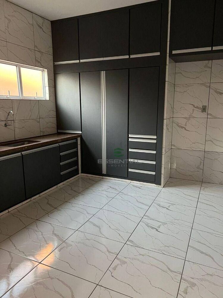Casa, 4 quartos, 260 m² - Foto 4