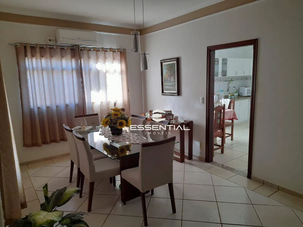 Casa, 3 quartos, 234 m² - Foto 7