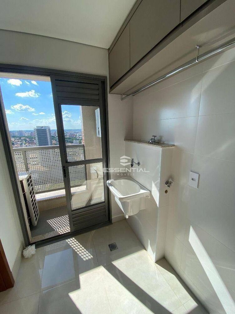 Apartamento à venda e aluguel com 3 quartos, 127m² - Foto 1
