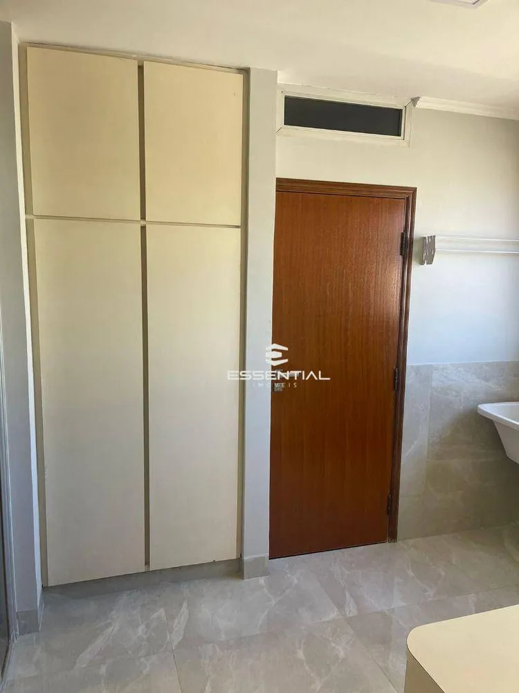 Apartamento, 3 quartos, 135 m² - Foto 1