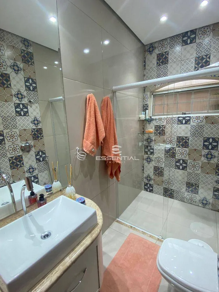 Casa, 4 quartos, 240 m² - Foto 15