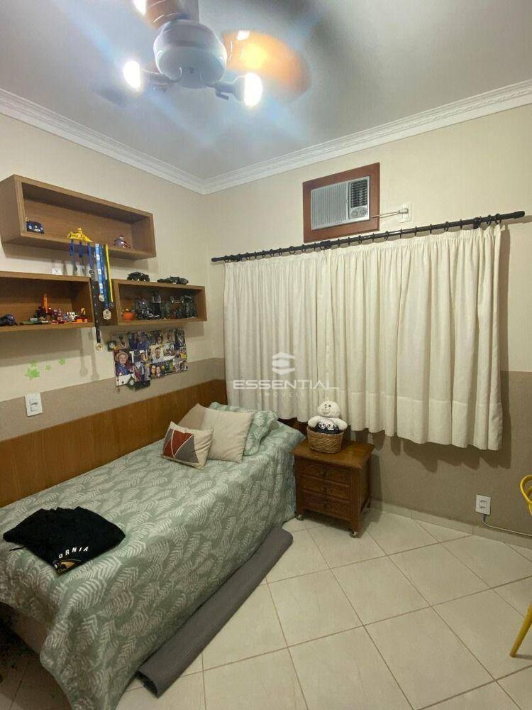 Casa, 4 quartos, 240 m² - Foto 8