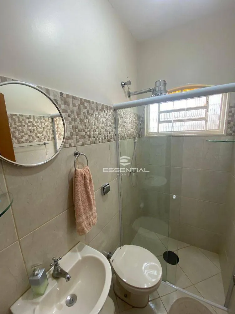 Casa, 4 quartos, 240 m² - Foto 16