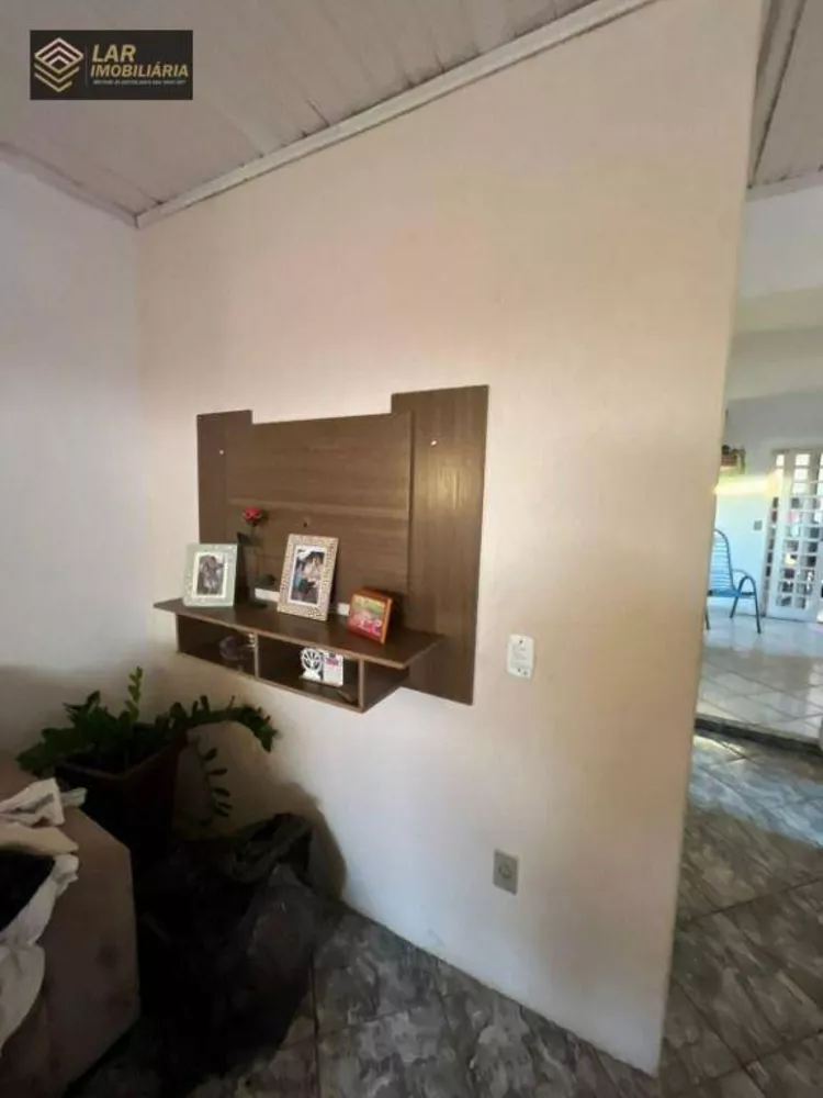 Casa à venda com 3 quartos, 250m² - Foto 3