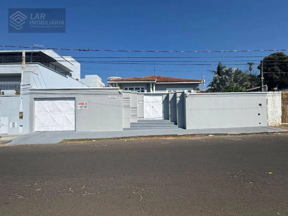 Casa, 4 quartos, 308 m² - Foto 1