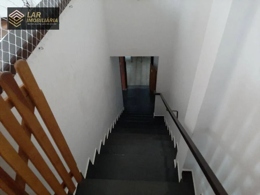 Casa, 4 quartos, 236 m² - Foto 1