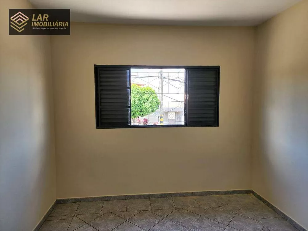 Casa para alugar com 2 quartos, 60m² - Foto 2