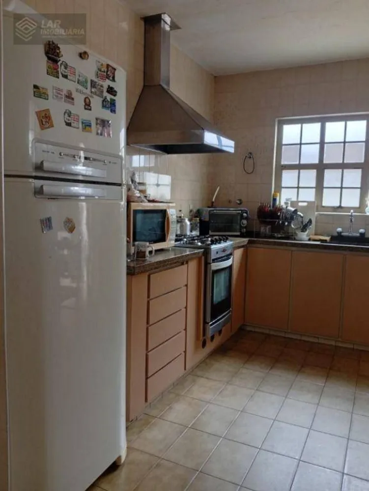 Casa, 3 quartos, 142 m² - Foto 2