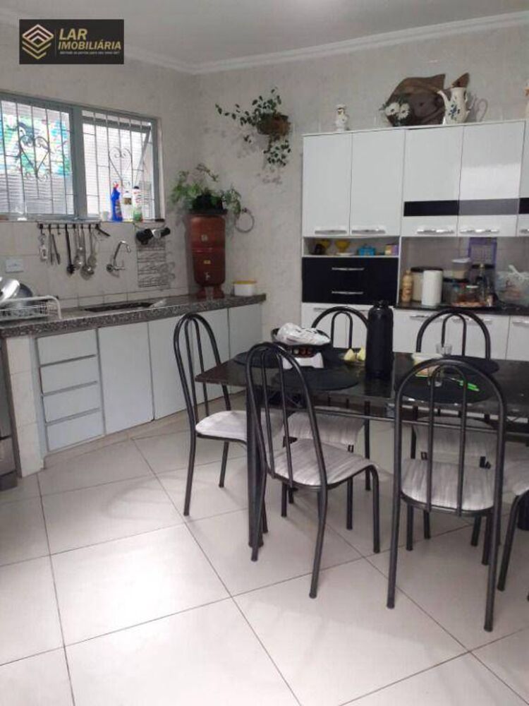 Casa à venda com 3 quartos, 150m² - Foto 3
