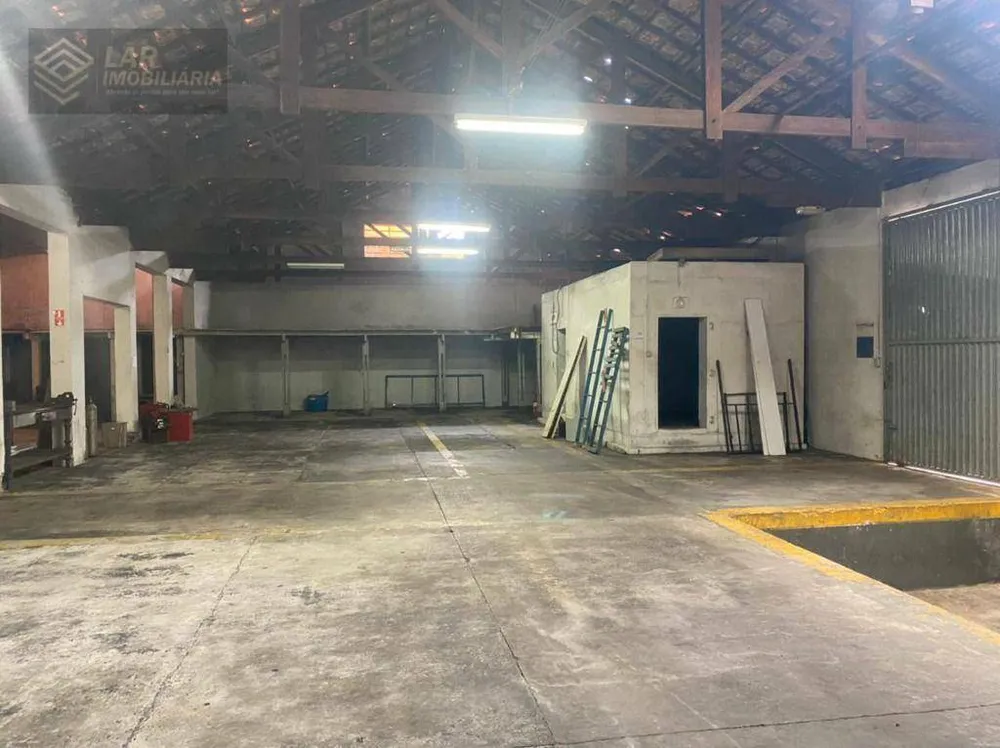 Depósito-Galpão, 2700 m² - Foto 1