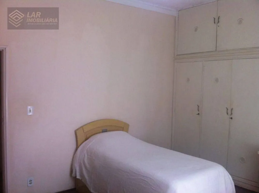Casa, 4 quartos, 235 m² - Foto 1