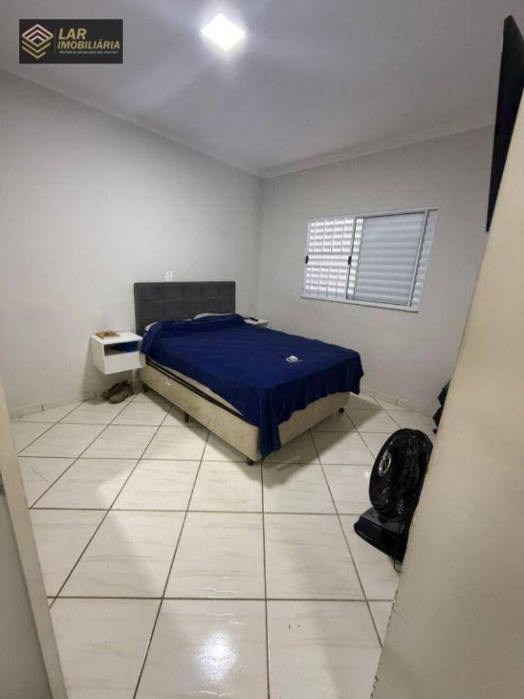Casa à venda com 2 quartos, 83m² - Foto 4