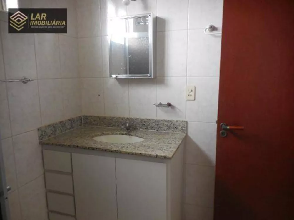 Apartamento à venda com 2 quartos, 72m² - Foto 3