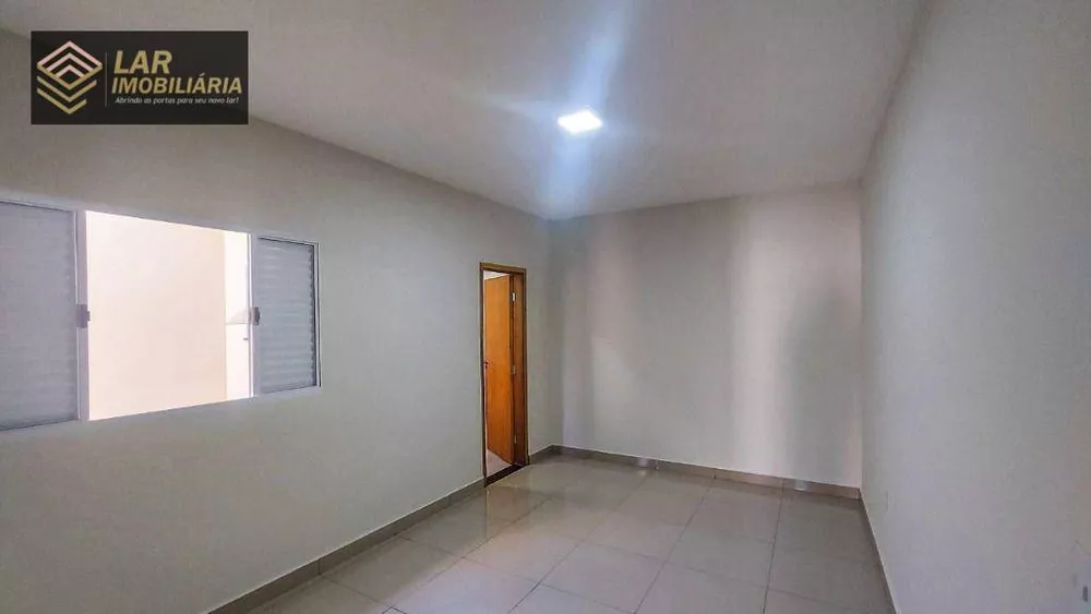 Casa à venda com 2 quartos, 76m² - Foto 4