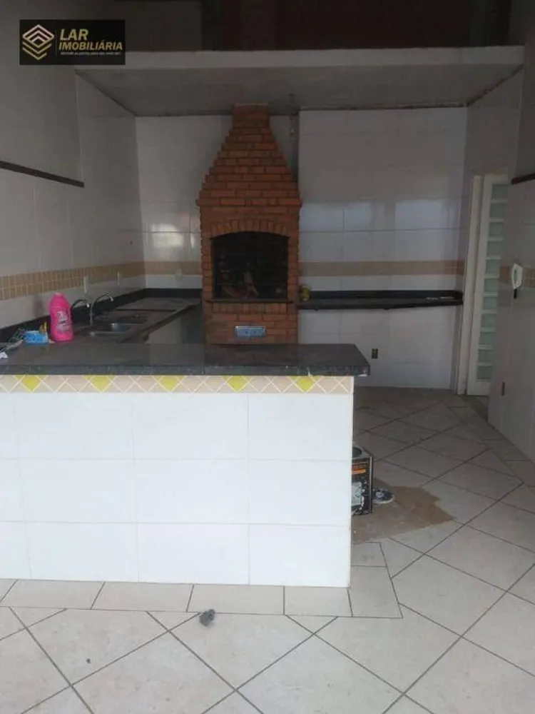Casa, 4 quartos, 284 m² - Foto 2