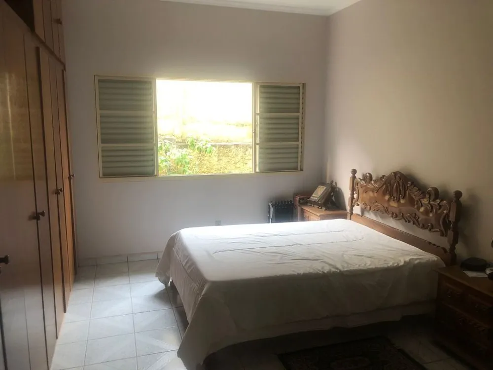 Casa, 4 quartos, 300 m² - Foto 2