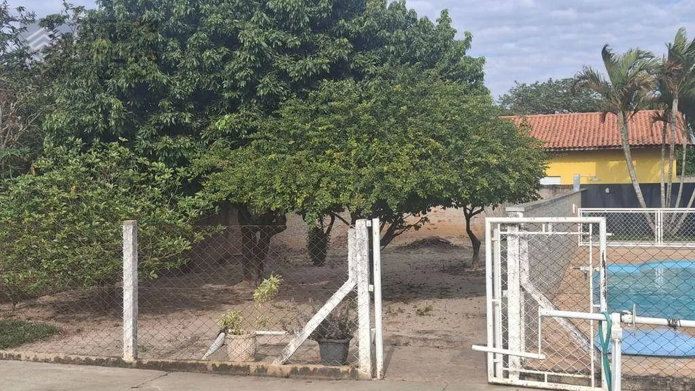 Chácara, 3 quartos, 1052 m² - Foto 1