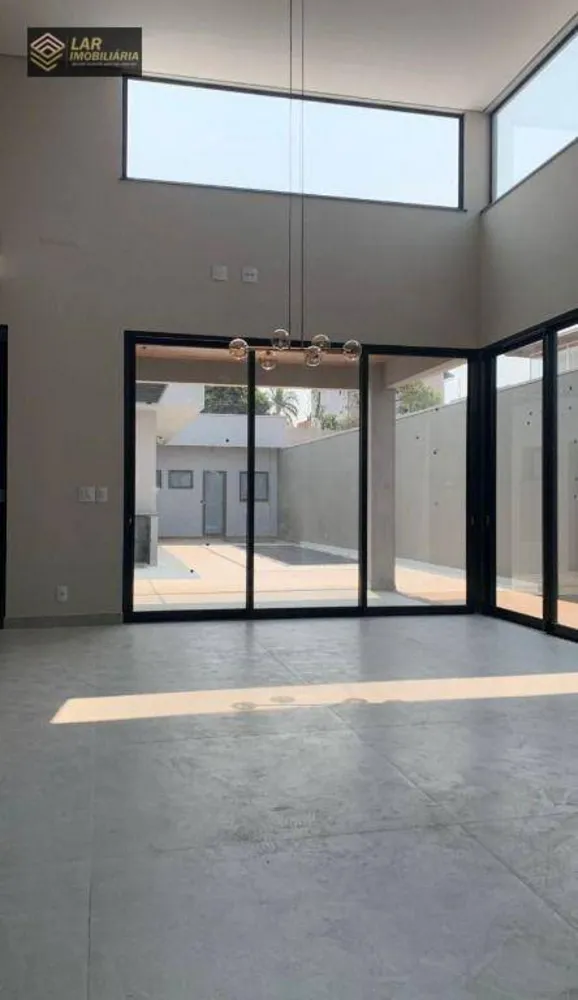 Casa, 3 quartos, 282 m² - Foto 1