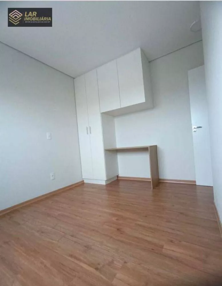 Apartamento para alugar com 3 quartos, 112m² - Foto 2