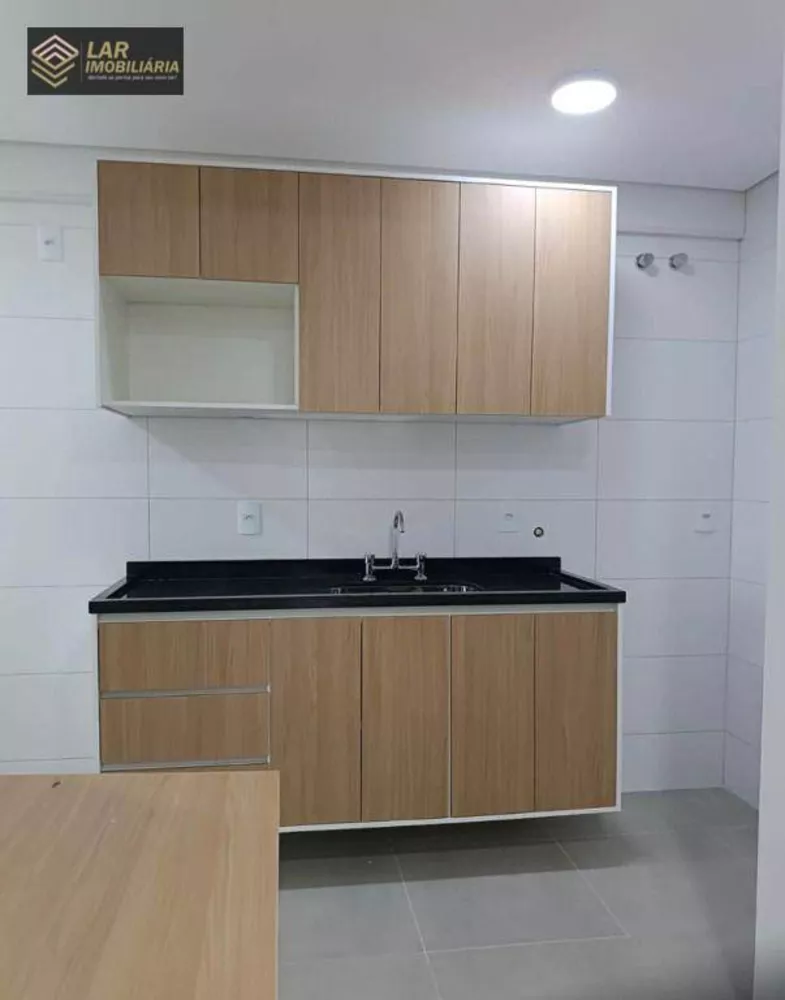 Apartamento para alugar com 3 quartos, 112m² - Foto 3