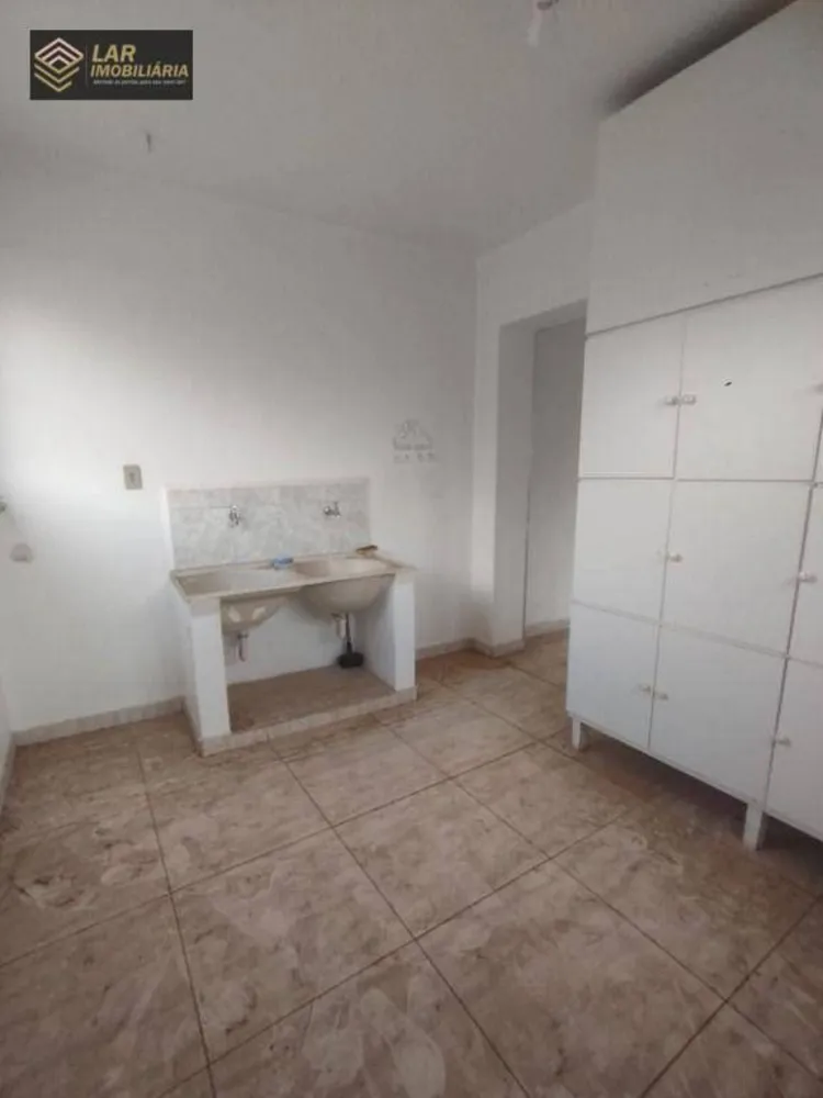 Casa, 3 quartos, 231 m² - Foto 2