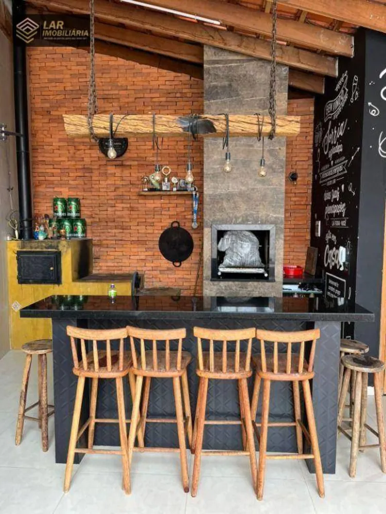 Casa, 3 quartos, 180 m² - Foto 1