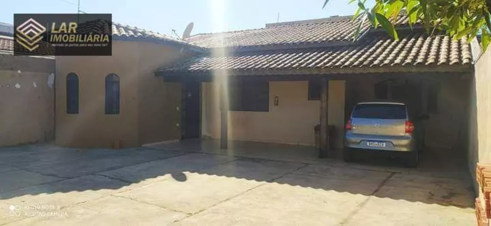 Casa à venda com 2 quartos, 141m² - Foto 1