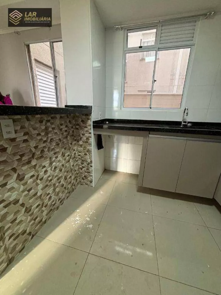 Apartamento à venda com 2 quartos, 40m² - Foto 4